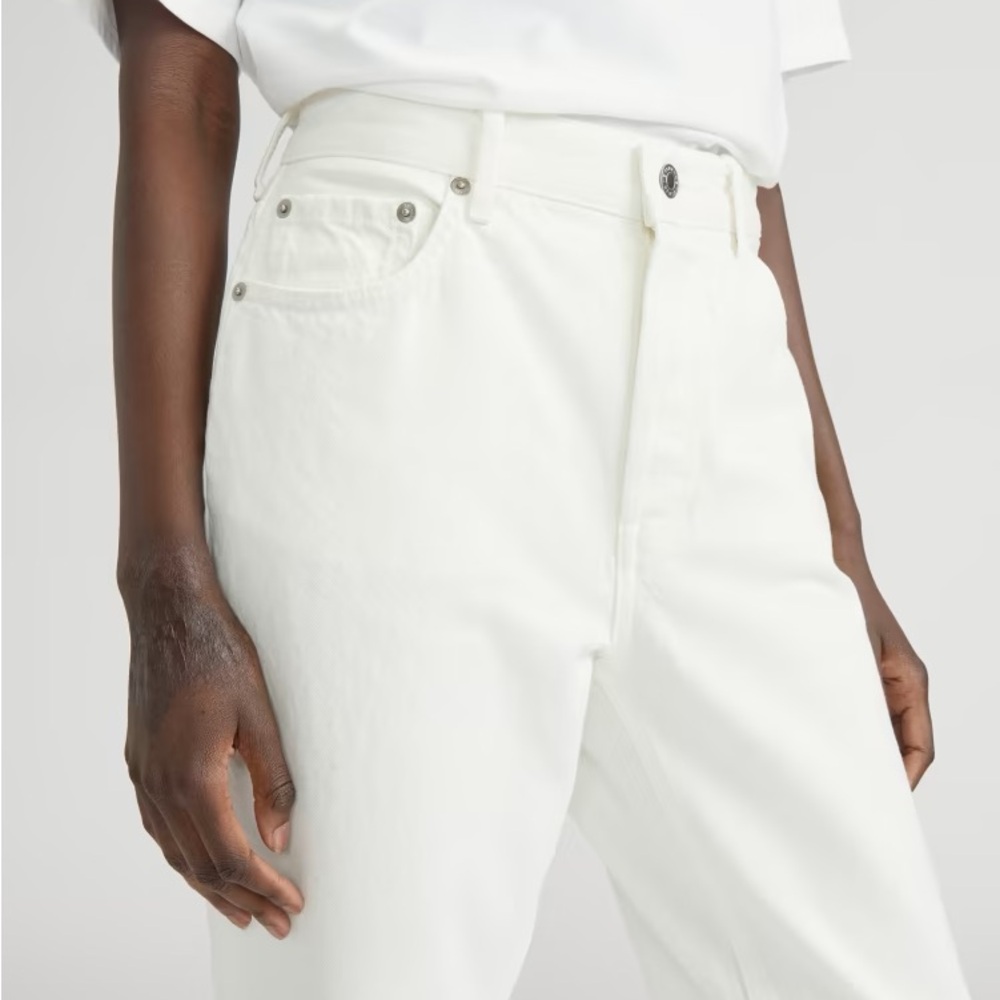Everlane The 90s Cheeky Jean in Bone